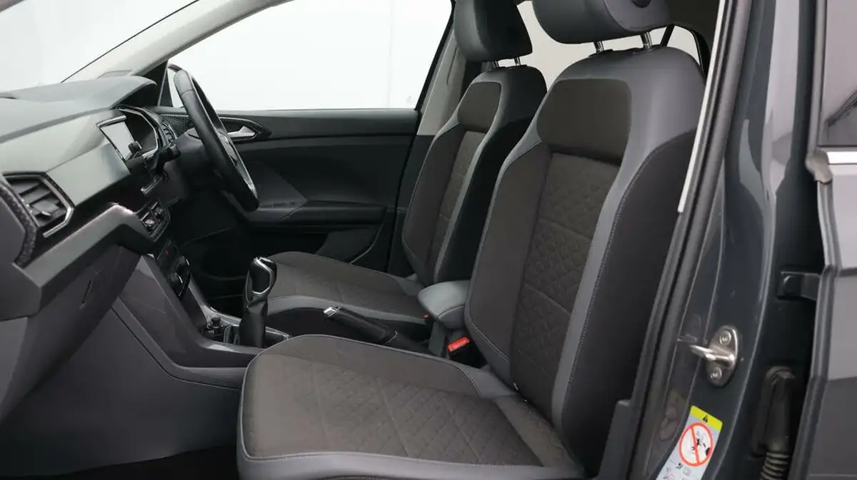 2020-volkswagen-t-cross-10-tsi-sel-115ps-big-14