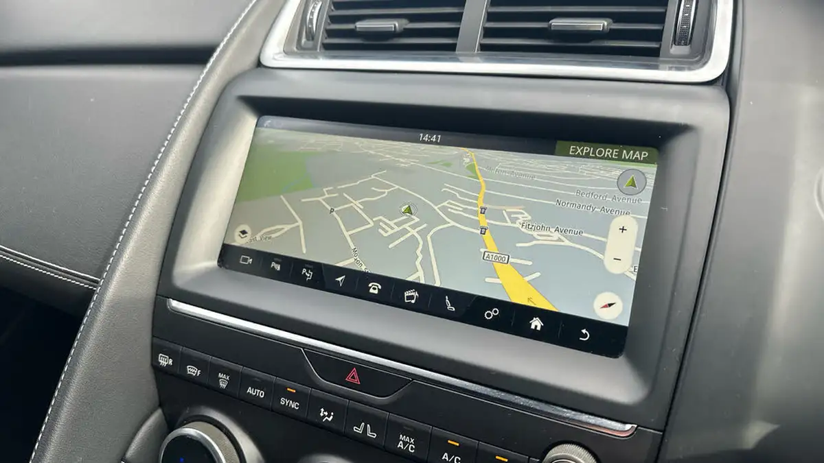 2018-jaguar-e-pace-20-i4-r-dynamic-se-249ps-big-10