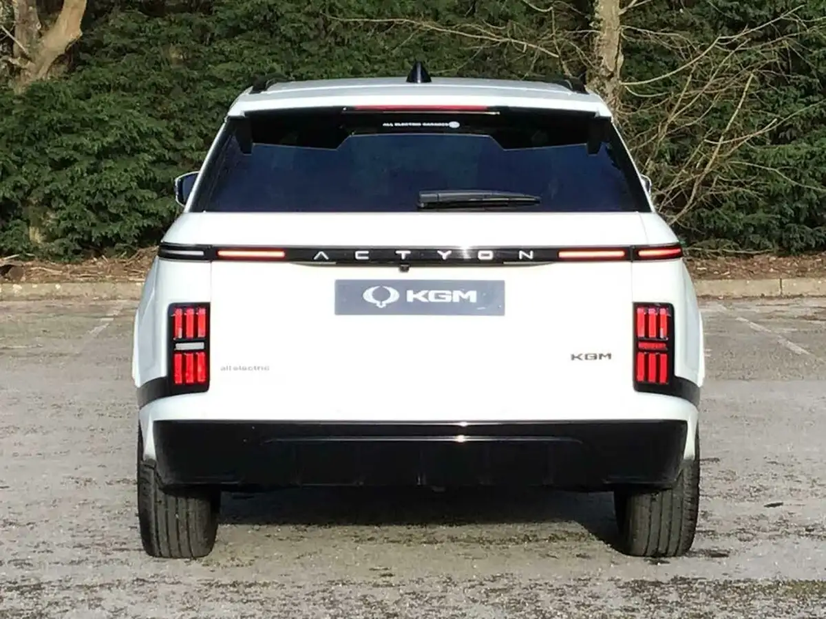 2025-kgm-ssangyong-actyon-15-k50-big-10