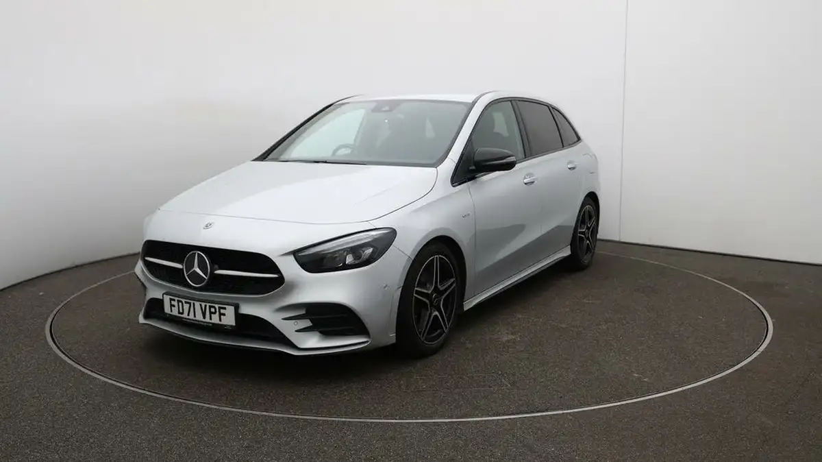 2022-mercedes-benz-b-class-13-b200-amg-line-premium-edition-big-30