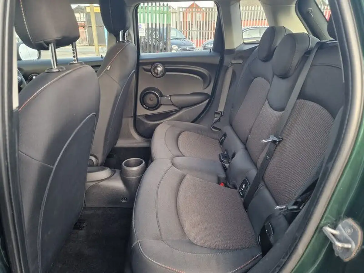 2015-mini-cooper-12-one-ss-5d-big-23