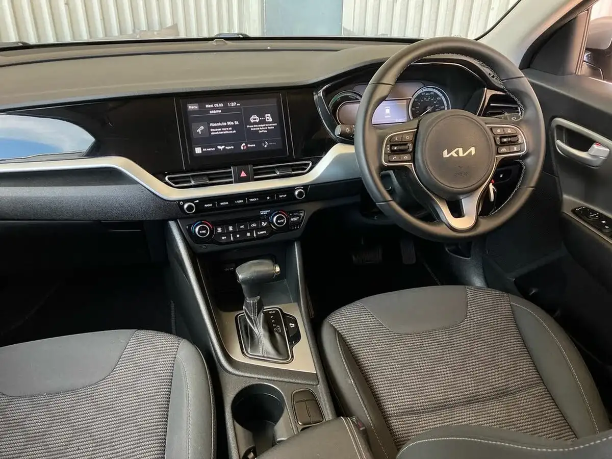 2022-kia-niro-16-gdi-2-139bhp-156kwh-big-37