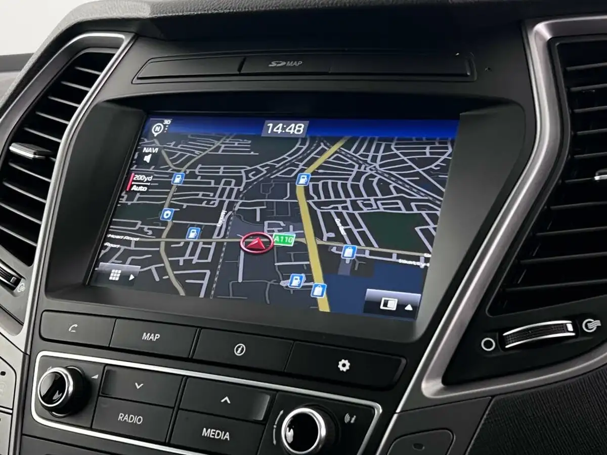 2016-hyundai-santa-fe-22-crdi-premium-se-22-crdi-200ps-blue-drive-isg-auto-big-22