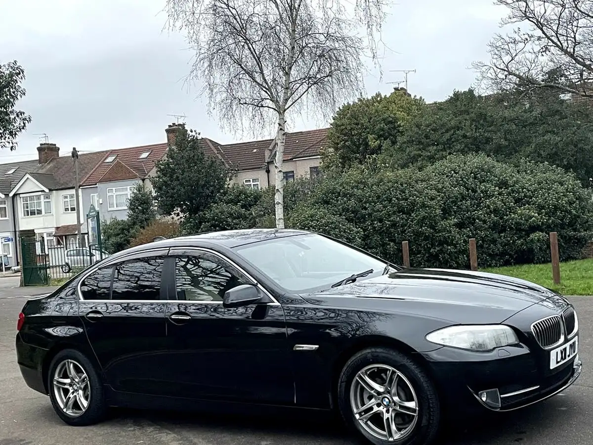 2011-bmw-5-series-big-12