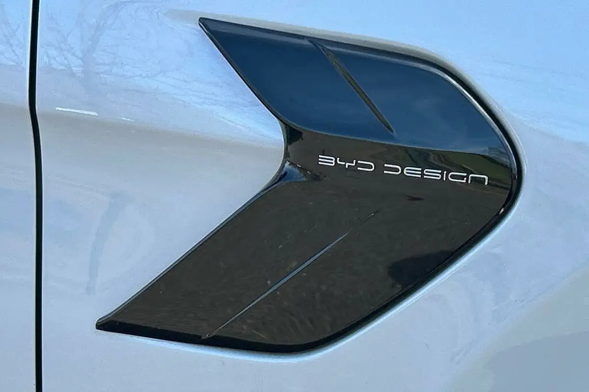 2024-byd-seal-e-excellence-big-54