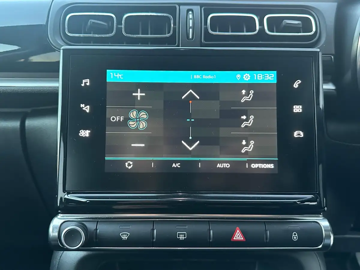 2019-citroen-c3-15bluehdi-flair-big-29