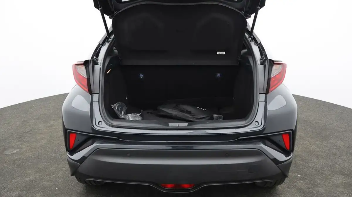 2022-toyota-c-hr-18-vvt-i-design-big-11