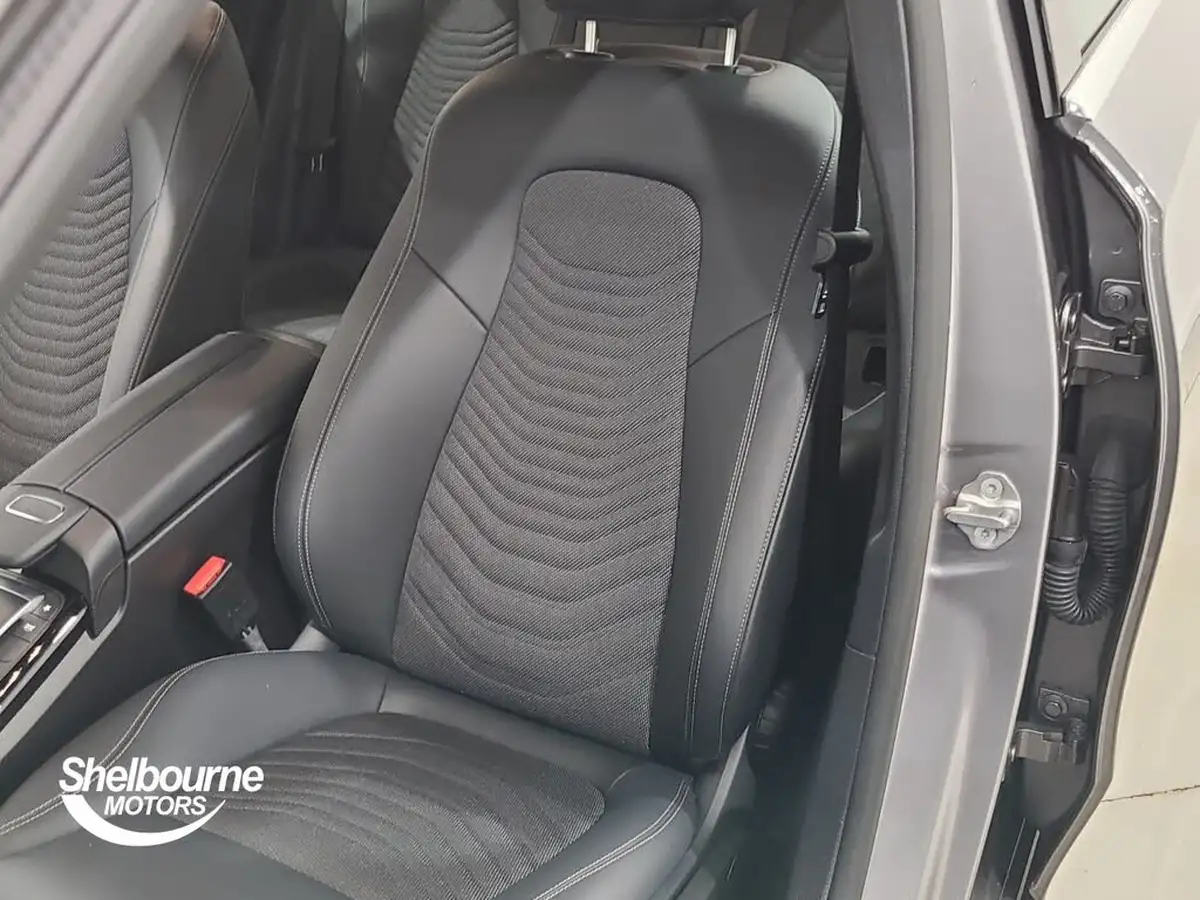 2022-mercedes-benz-a-class-20d-a180d-se-big-40