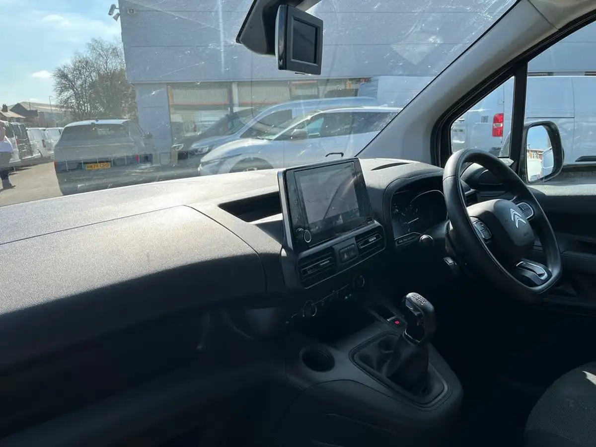 2021-citroen-berlingo-15bluehdi-1000-driver-100pseu6dt-e-ss-big-6