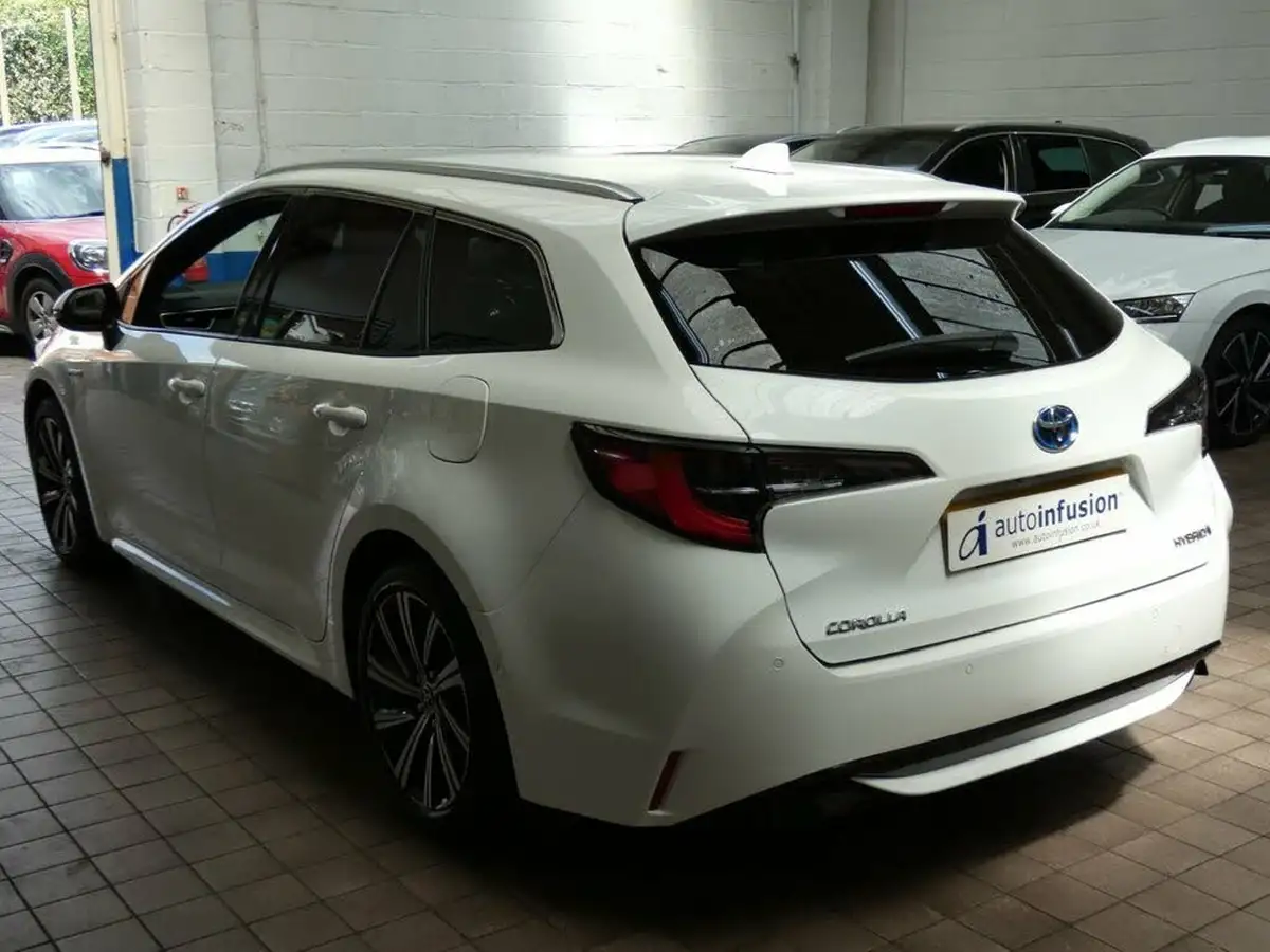 2021-toyota-corolla-20-vvt-i-design-spare-wheel-touring-sports-big-37