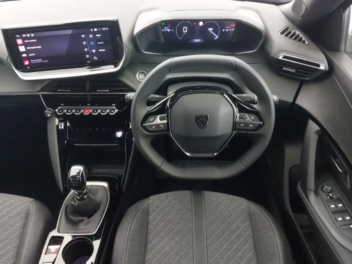 2024-peugeot-2008-suv-12-puretech-allure-130ps-big-6