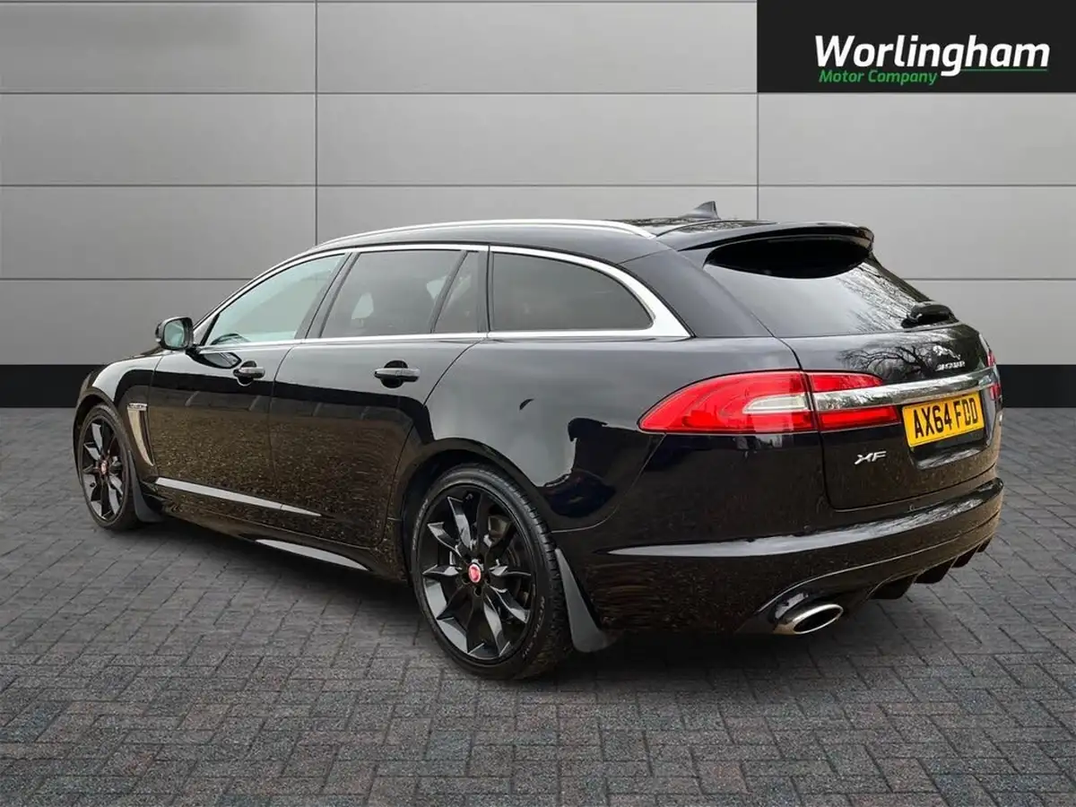 2014-jaguar-xf-30td-s-portfolio-v6-sportbrake-5d-big-4