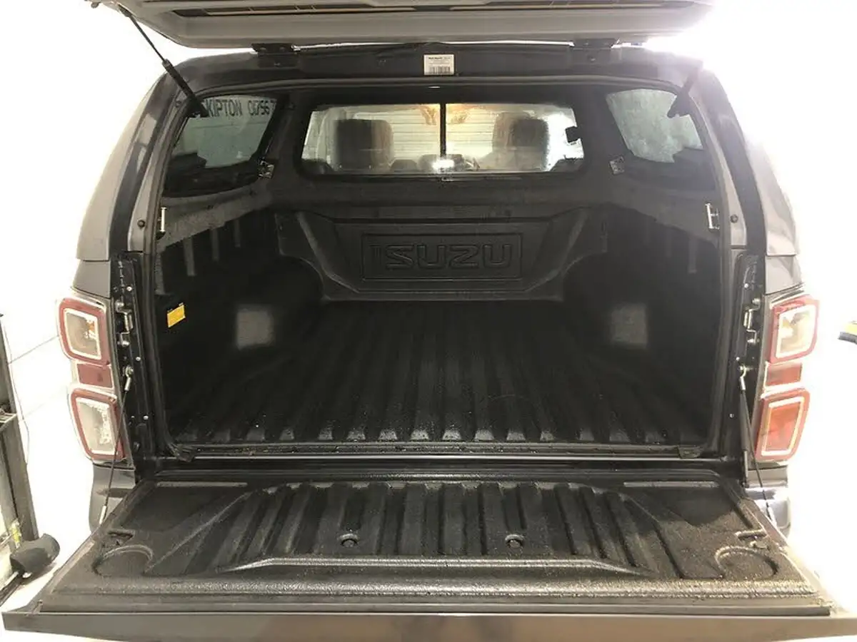 2023-isuzu-d-max-19td-dl40-auto-big-6