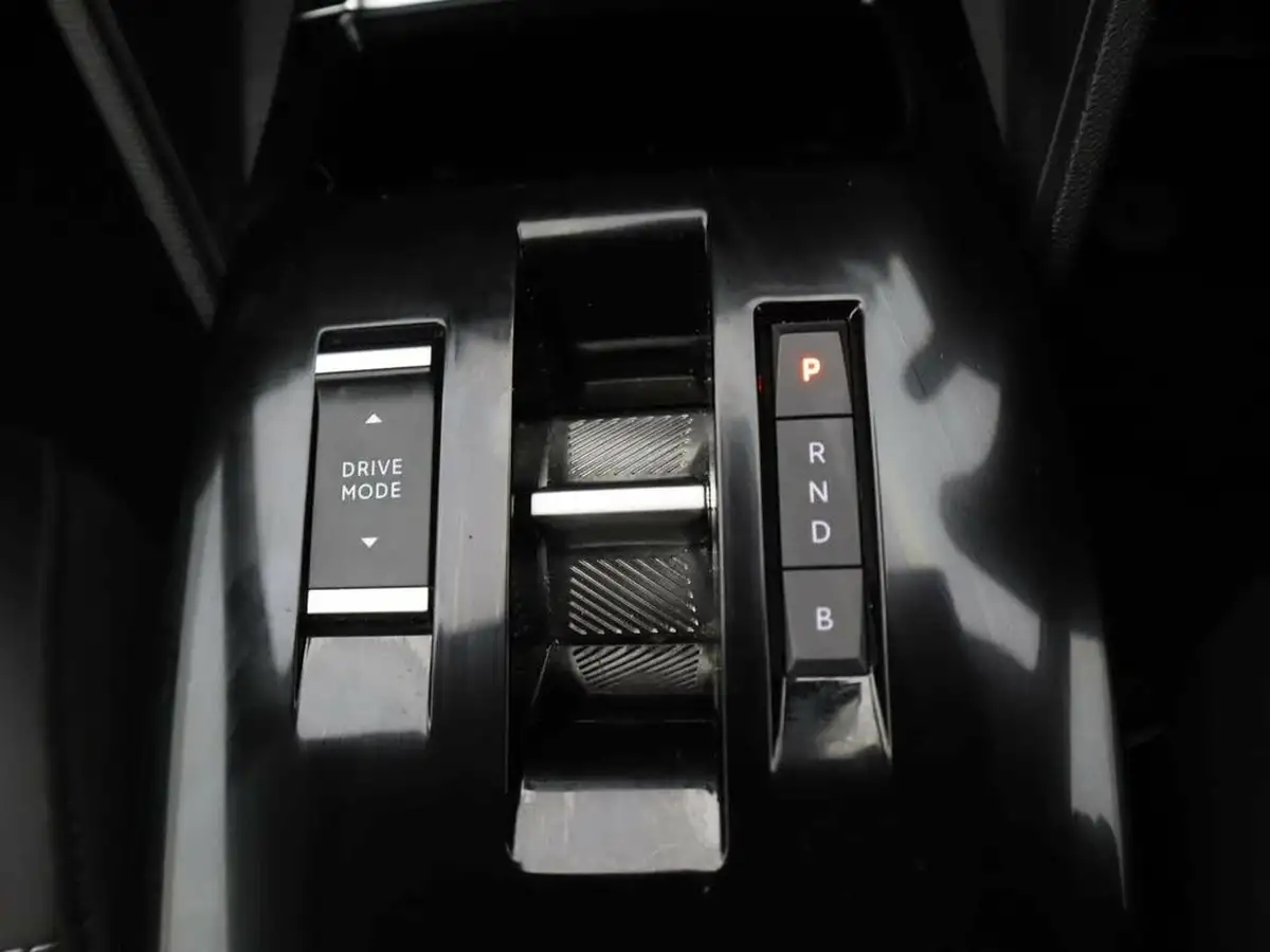 2022-citroen-c4-e-shine-plus-big-21