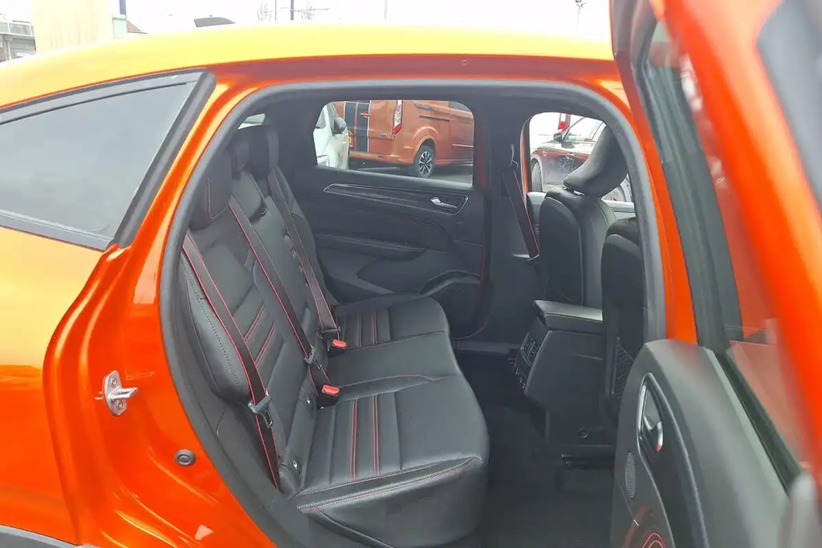 2022-renault-arkana-16-rs-line-big-28