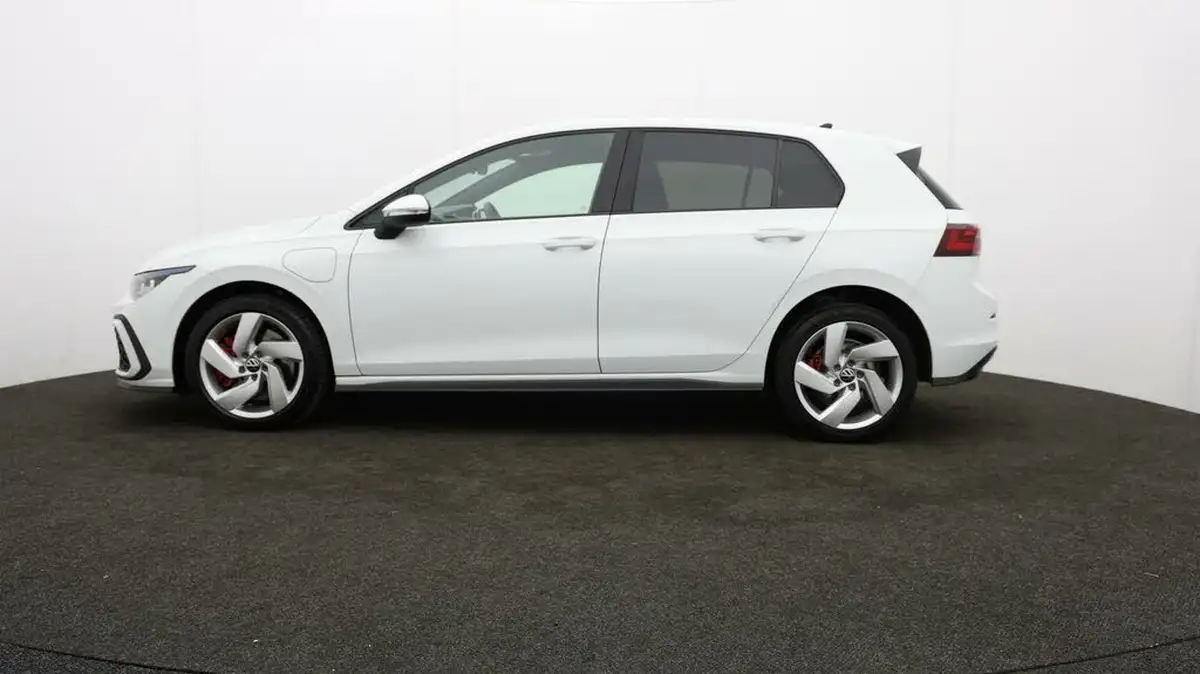 2021-volkswagen-golf-14-tsi-gte-big-3