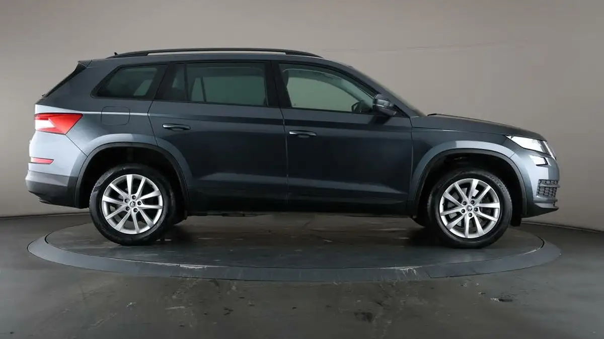2021-skoda-kodiaq-20tdi-se-4x4-5-dsg-big-52