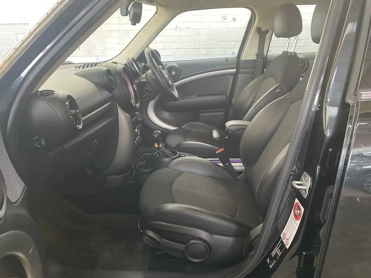 2013-mini-countryman-16-cooper-122bhp-auto-big-6