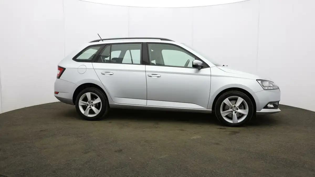 2019-skoda-fabia-10-tsi-se-l-109ps-estate-dsg-big-7