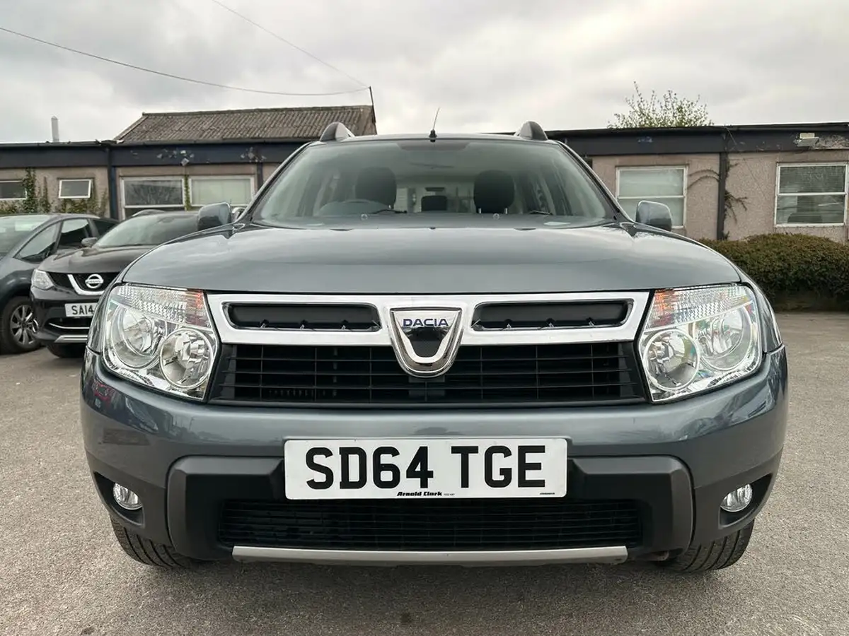 2014-dacia-duster-15d-laureate-110-107bhp-big-9
