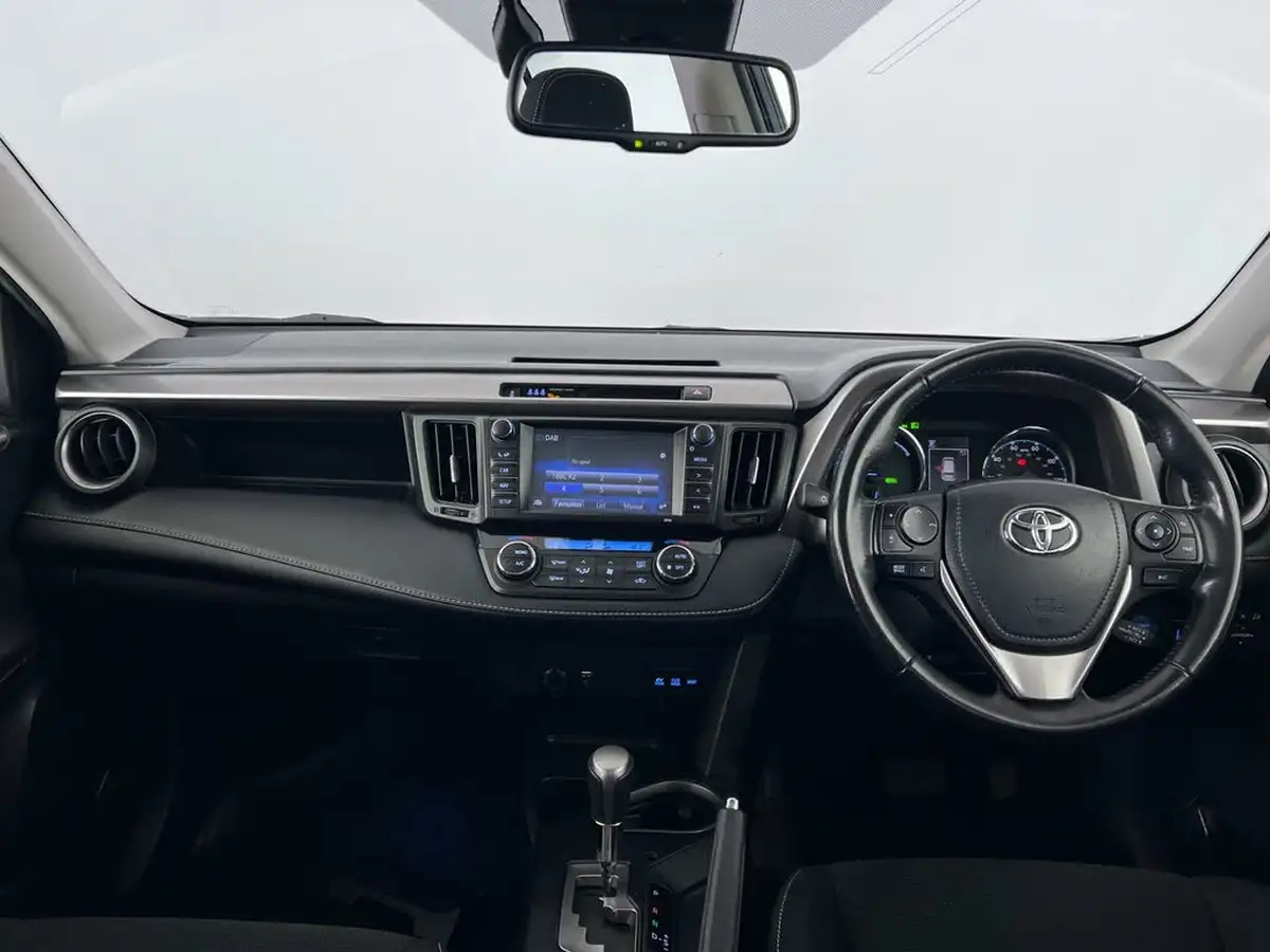 2018-toyota-rav4-25-vvt-i-icon-tech-big-14
