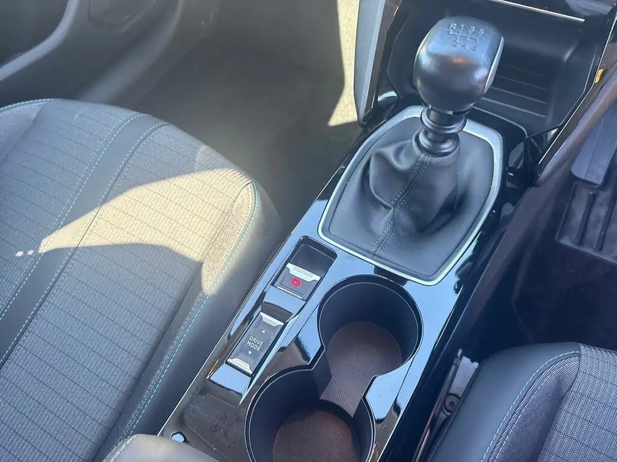 2022-peugeot-208-12-puretech-allure-premium-100bhp-big-24