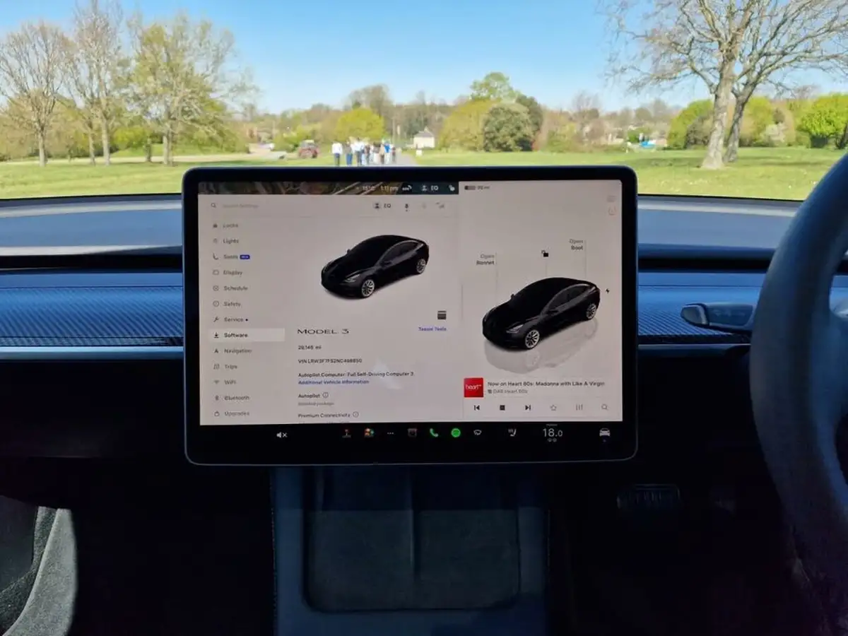 2021-tesla-model-3-e-standard-plus-big-18