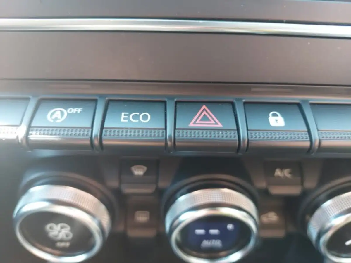 2021-renault-captur-10-tce-iconic-90ps-big-17