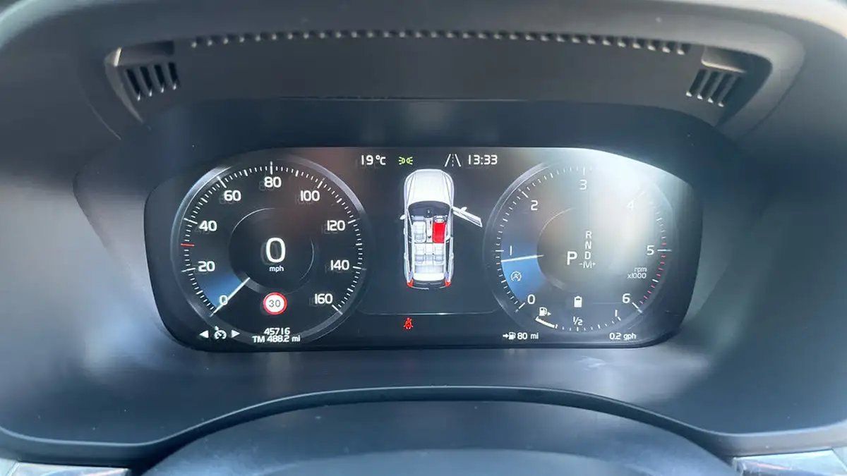 2019-volvo-xc60-20td-b5-inscription-big-15