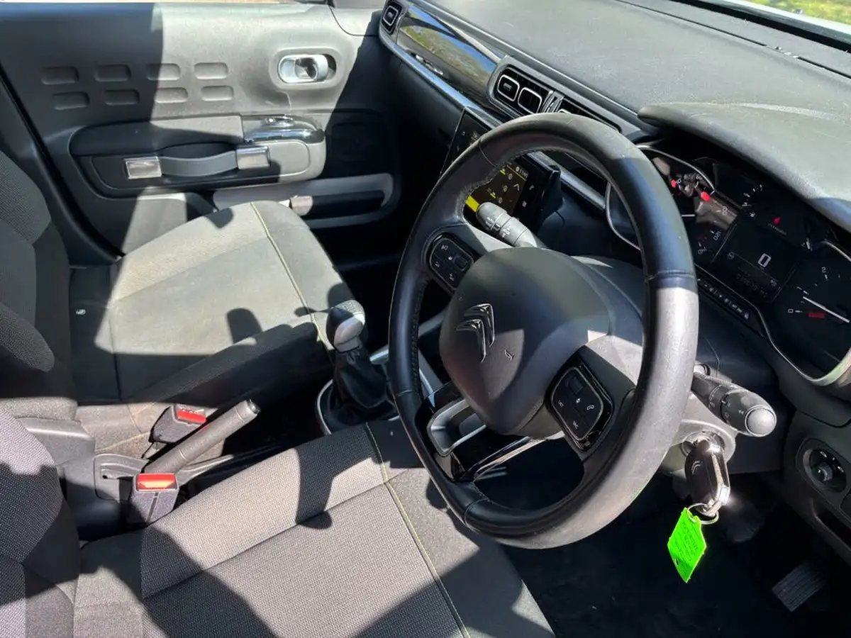 2017-citroen-c3-12-puretech-flair-82ps-big-8