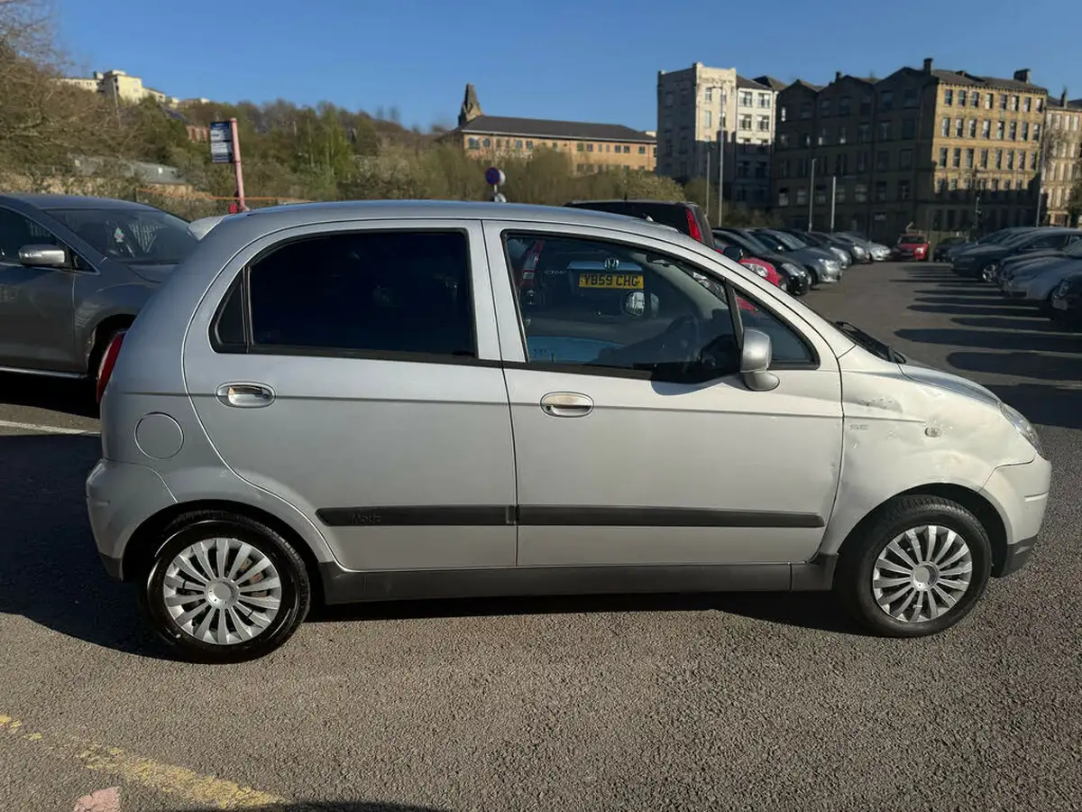 2010-chevrolet-matiz-08-se-big-7