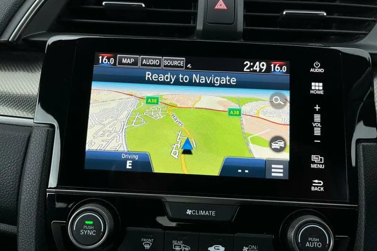 2018-honda-civic-10-vtec-turbo-sr-126ps-hatchback-5d-big-25