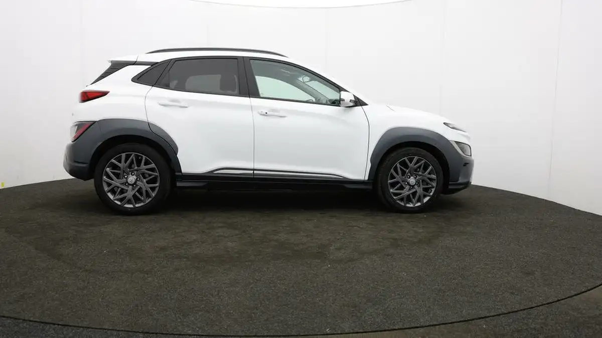2022-hyundai-kona-16-gdi-premium-big-30