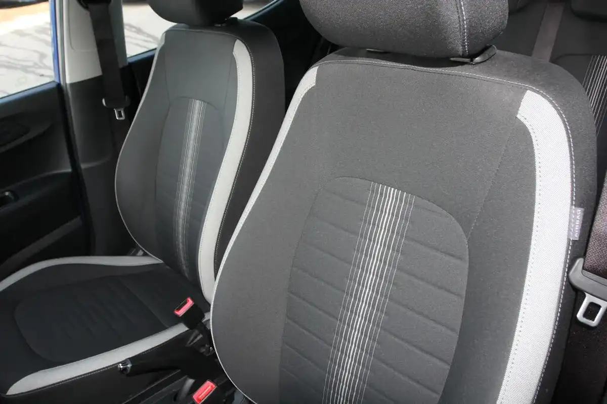 2020-hyundai-i10-12-se-connect-auto-big-6
