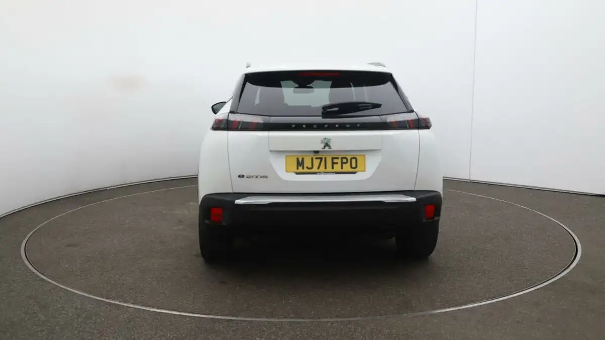 2021-peugeot-2008-suv-e-allure-big-50