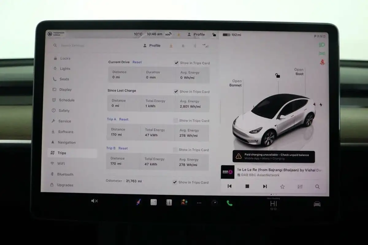 2022-tesla-model-y-e-long-range-big-38