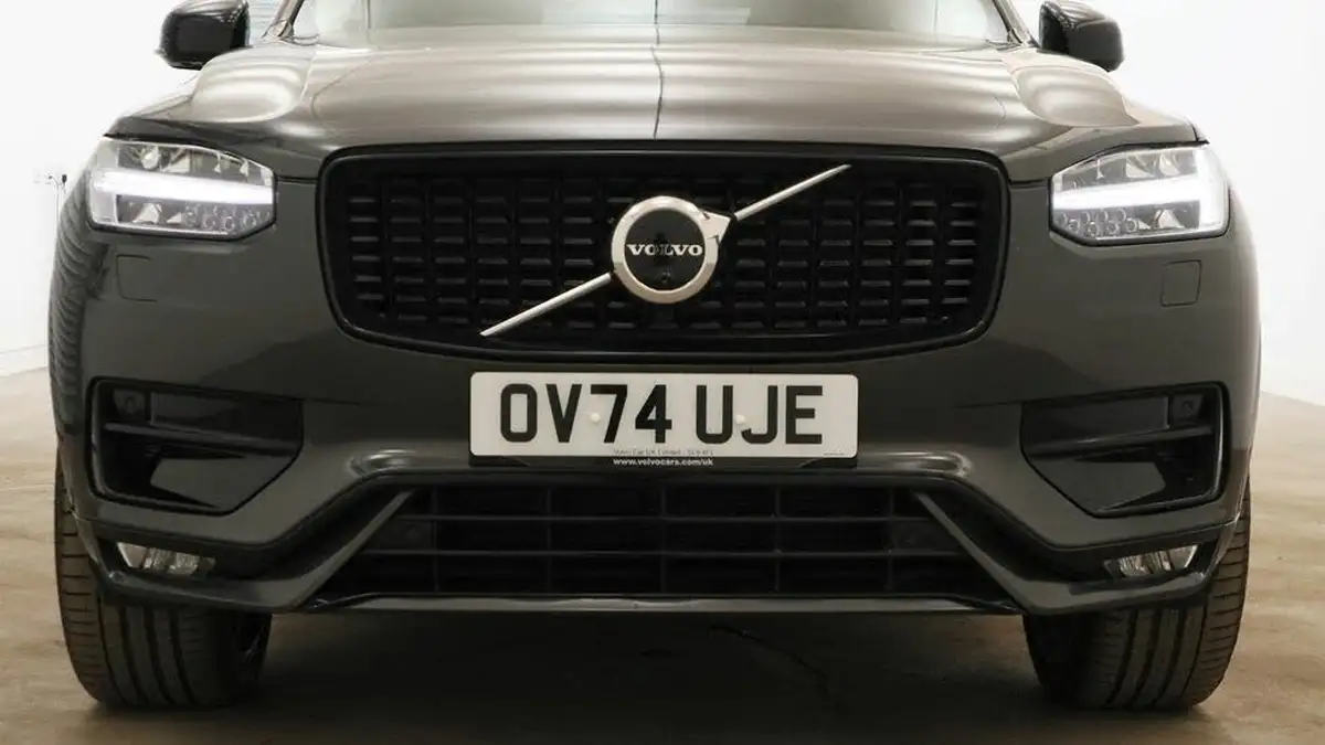 2024-volvo-xc90-20-b5-ultra-bright-big-25