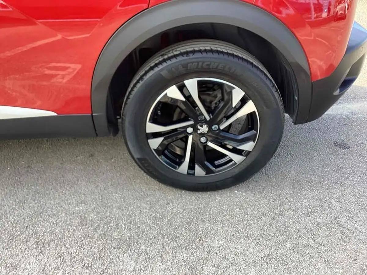 2021-peugeot-2008-suv-12-puretech-allure-100bhp-big-23