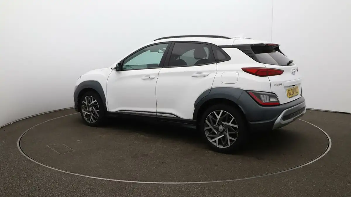 2022-hyundai-kona-16-gdi-premium-big-27