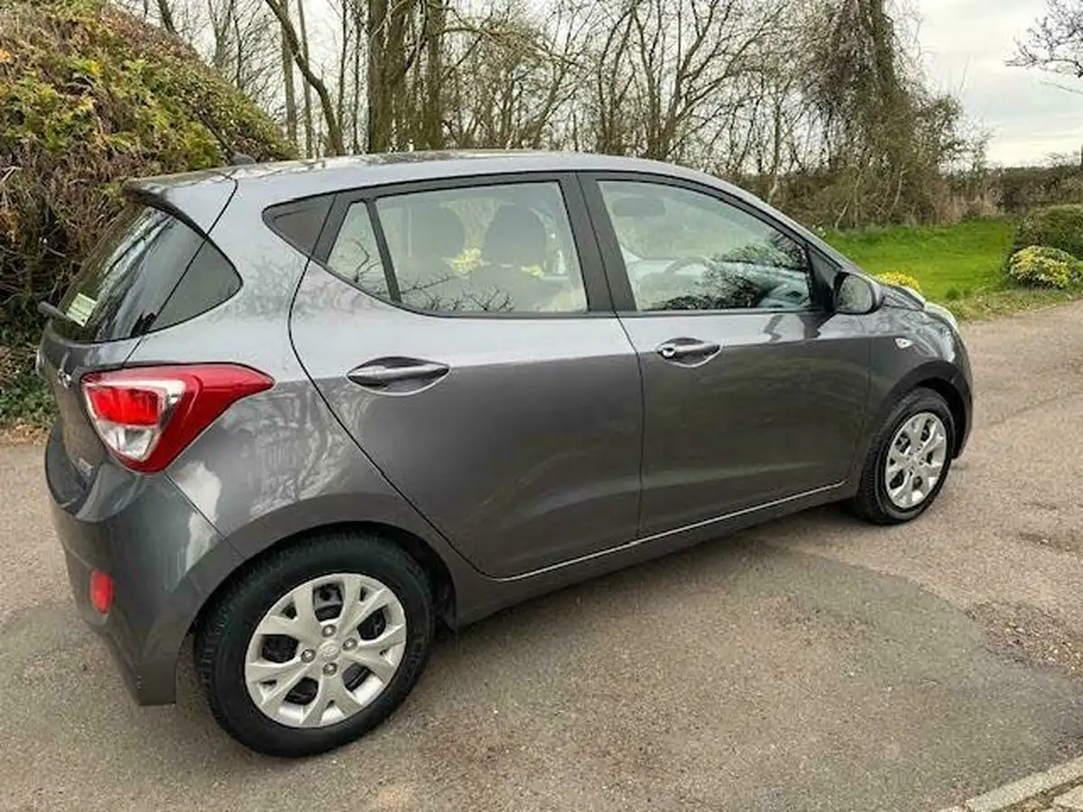2015-hyundai-i10-12-se-auto-big-6