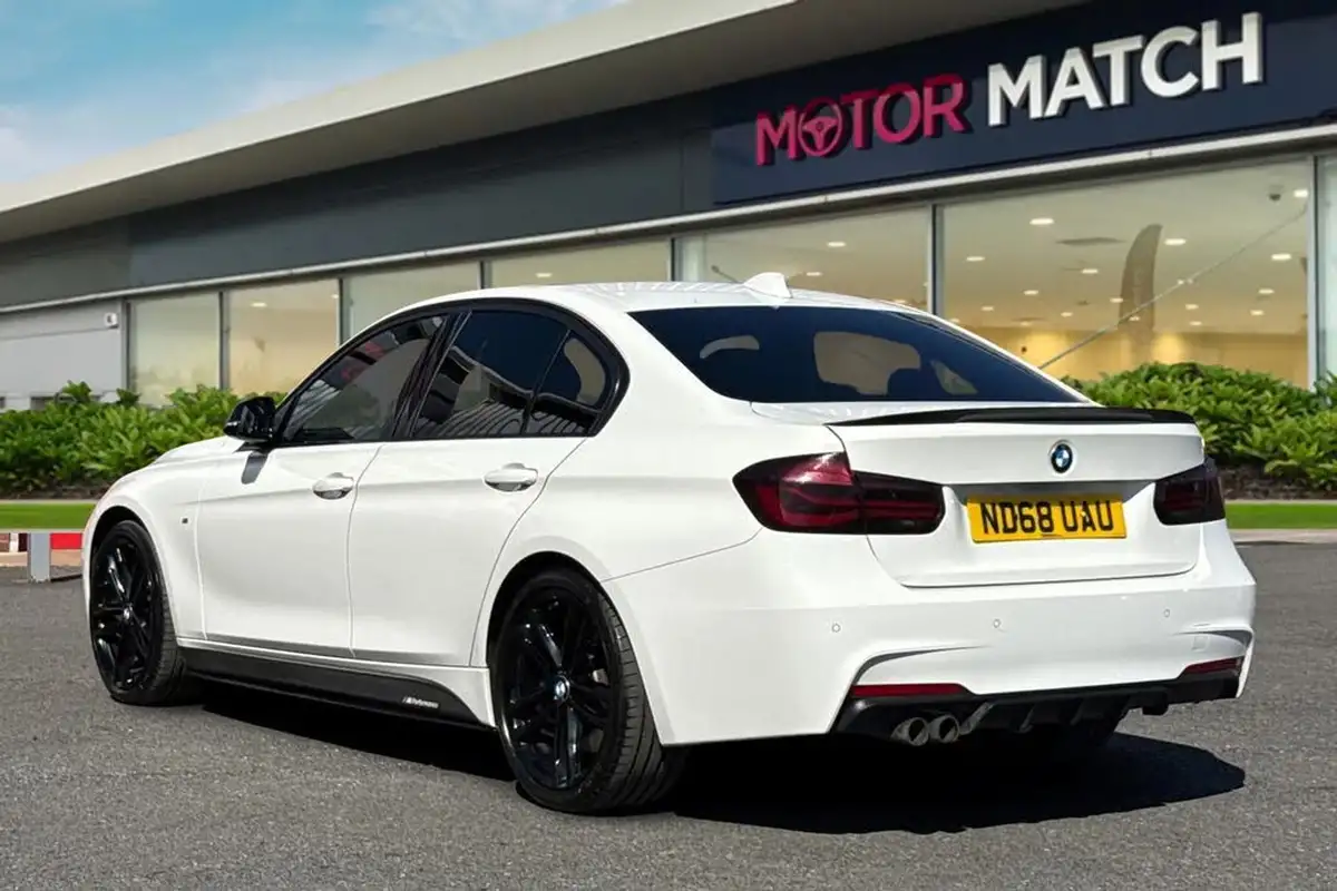 2018-bmw-3-series-20-320i-m-sport-shadow-edition-saloon-4d-auto-big-1