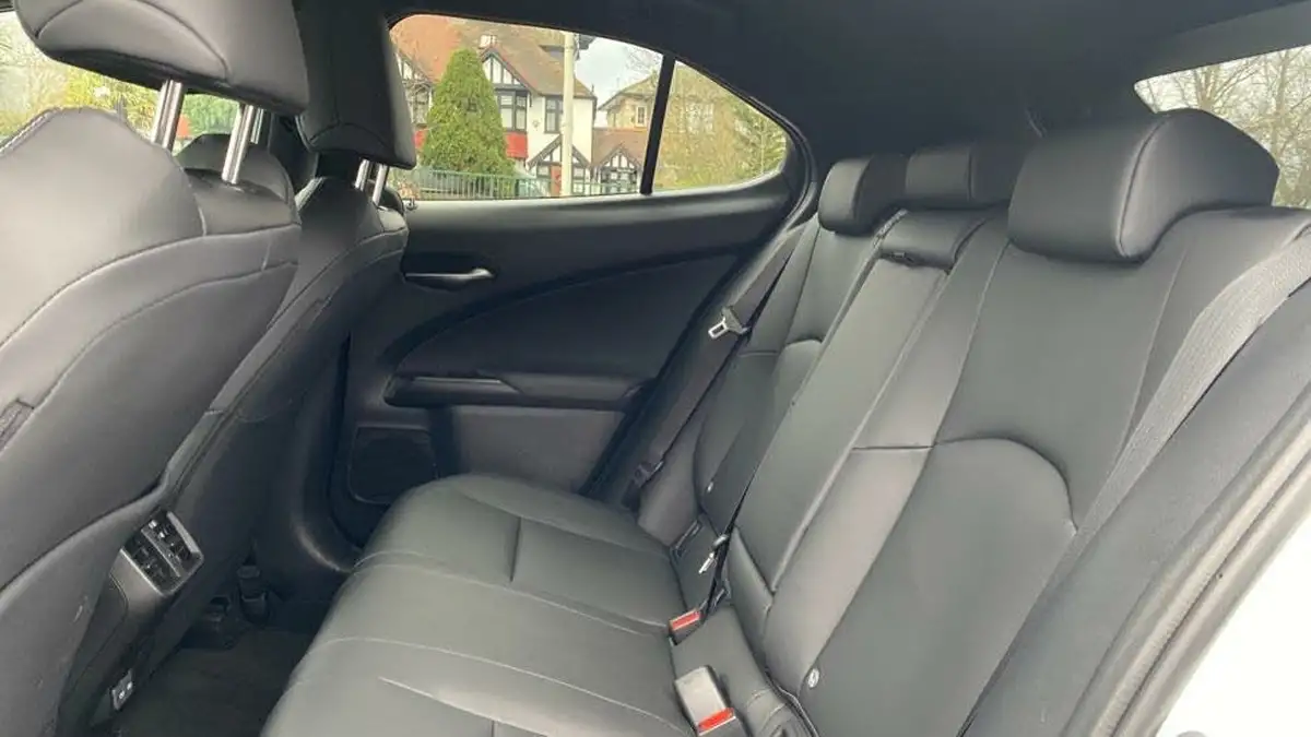 2024-lexus-ux-300h-20-f-sport-design-big-13