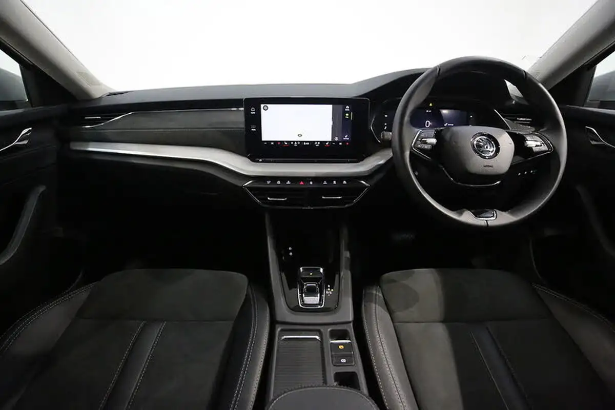 2023-skoda-octavia-20tdi-se-l-150ps-estate-dsg-big-21