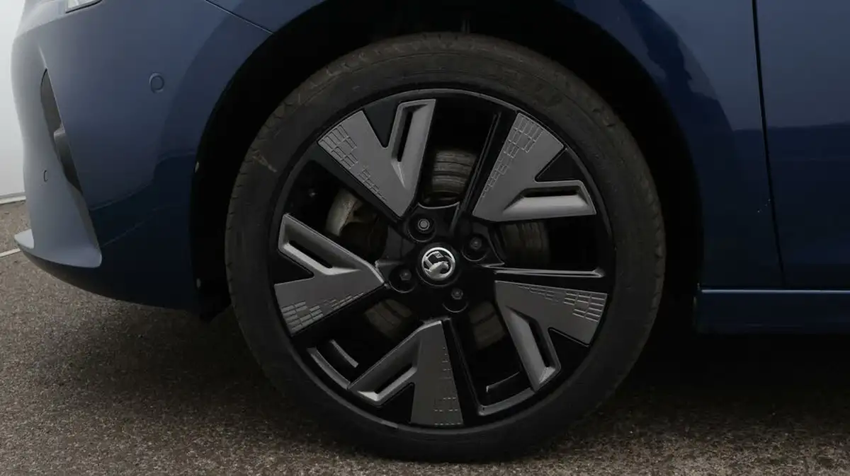 2020-vauxhall-corsa-e-elite-nav-74kw-big-18