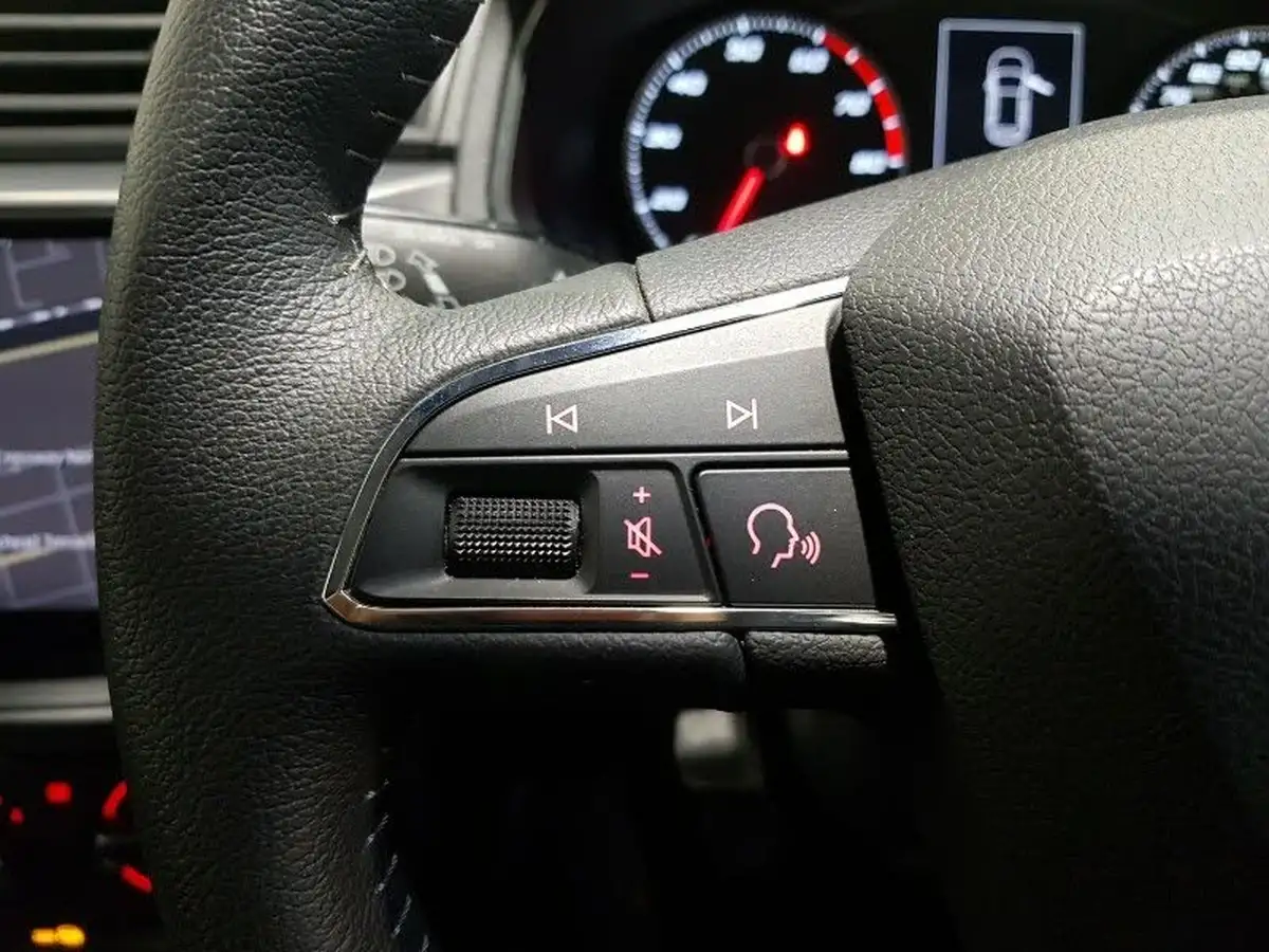 2019-seat-ibiza-10-mpi-se-technology-big-12