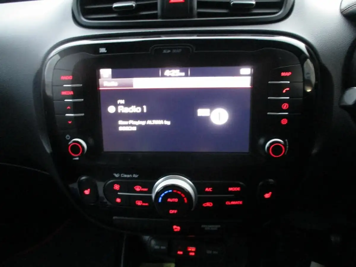 2017-kia-soul-16-t-gdi-sport-big-13