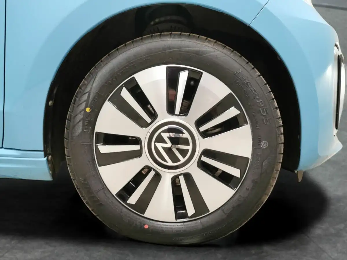 2022-volkswagen-up-e-e-up-big-19