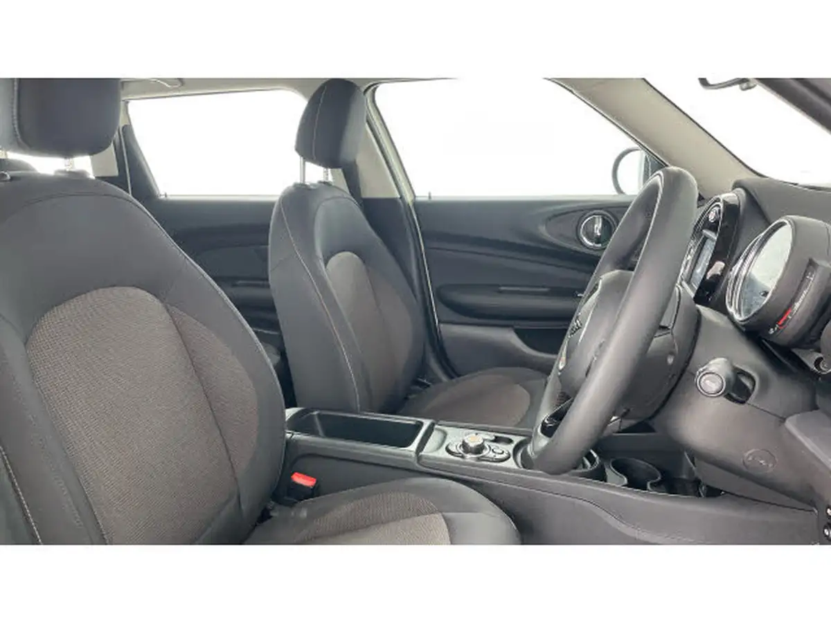 2020-mini-clubman-15-cooper-classic-big-10