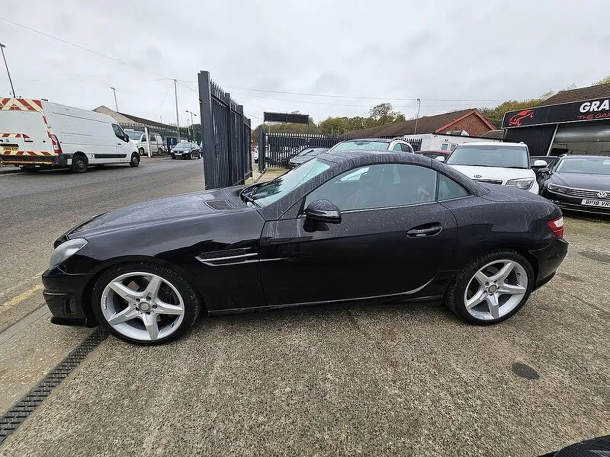 2015-mercedes-benz-slk-21td-slk250d-amg-sport-big-3