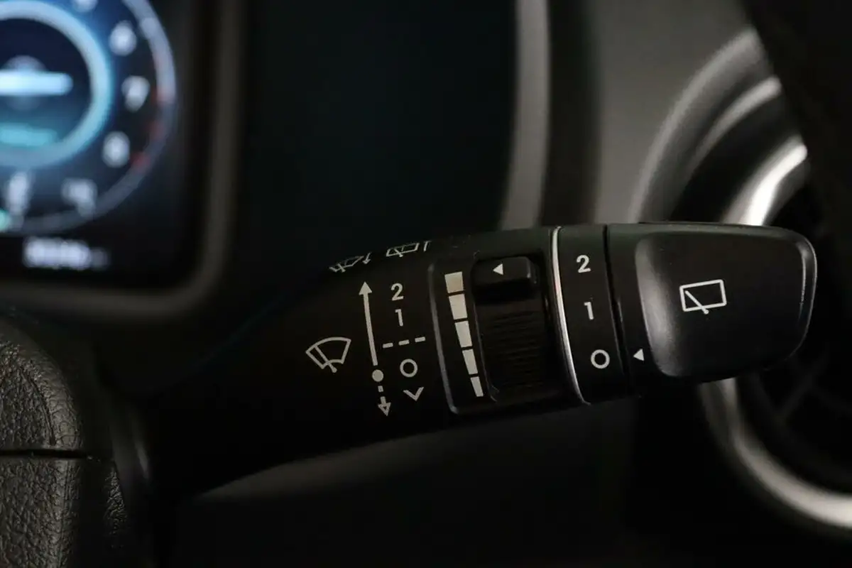 2021-hyundai-kona-10-t-gdi-se-connect-big-20